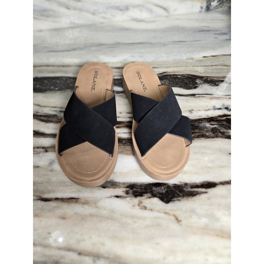 Solanz Black Crisscross Strap Sandals 7